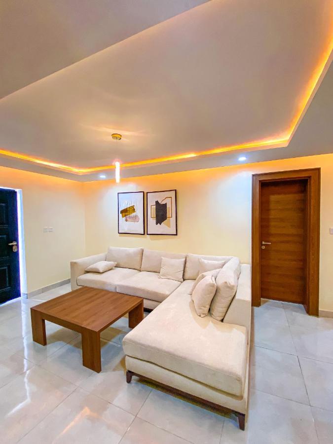 Plush Hotel,Абуджа Екстер'єр фото